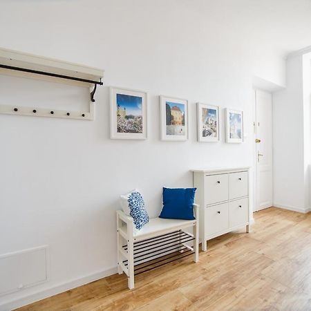 Spacious Riverviews Apartment Near Piata Unirii Oradea Ngoại thất bức ảnh