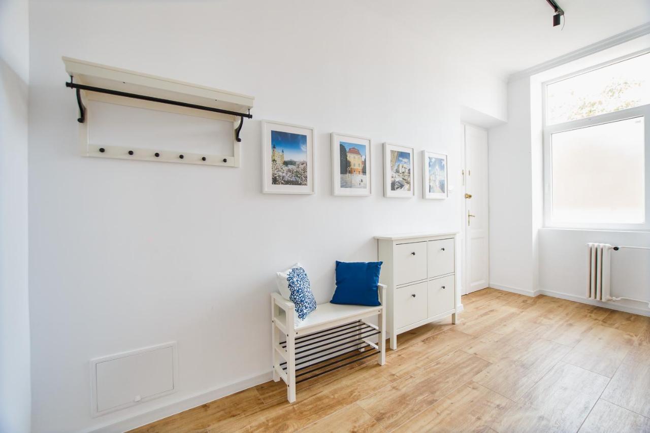 Spacious Riverviews Apartment Near Piata Unirii Oradea Ngoại thất bức ảnh